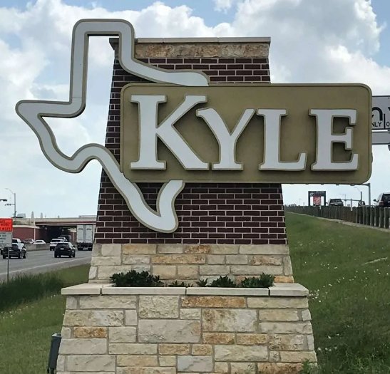 What's going on in Kyle Texas?  Why are so many people moving here? - Dacy Business Park